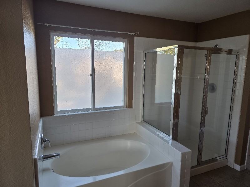 2816 Almond St - Photo 2 of 12