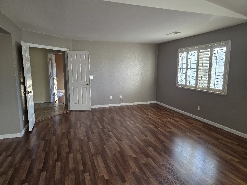 2816 Almond St - Photo 3 of 12