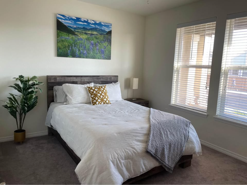 2656 E 163rd Ave - Photo 2 of 6