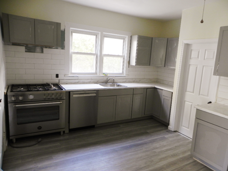 25 Cove Ave #1 - Photo 2 of 12