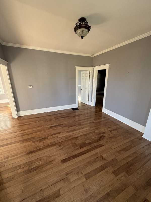 1104 Pleasant St - Photo 4 of 21