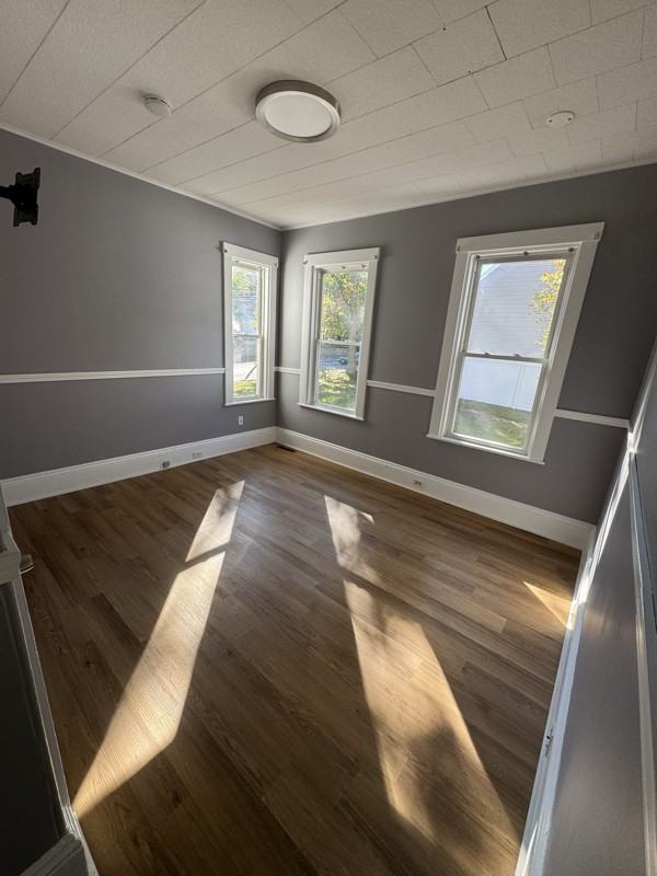 1104 Pleasant St - Photo 6 of 21