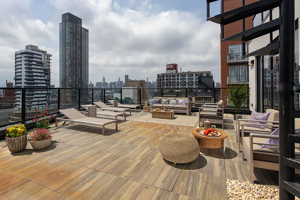 41-32 27th Street #11C - Photo 7 of 8