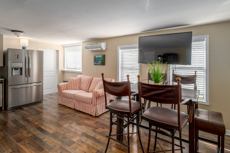 26 Hanover St #B - Photo 5 of 20