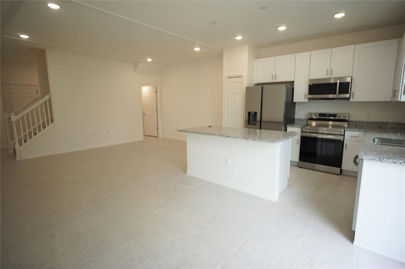 34217 Cinder Way - Photo 4 of 20