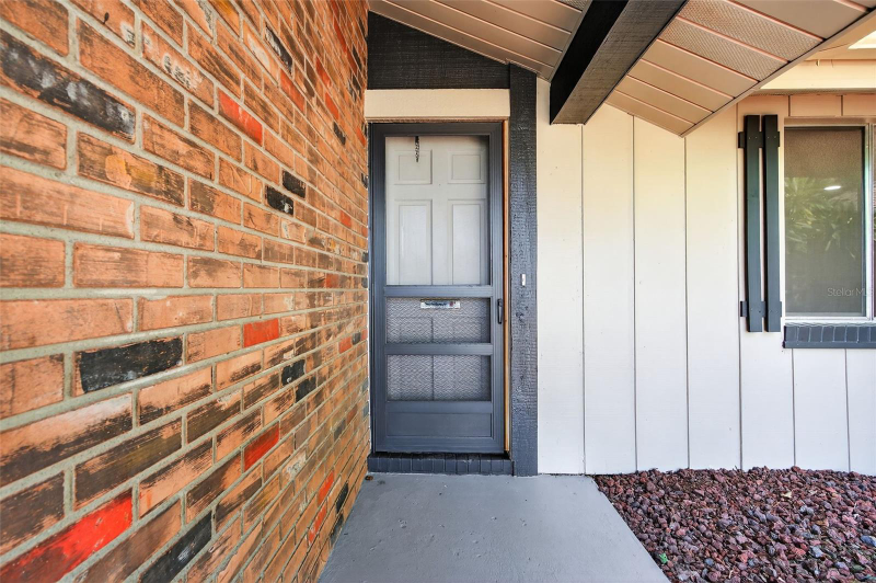 8510 Wagon Wheel Ln - Photo 3 of 20