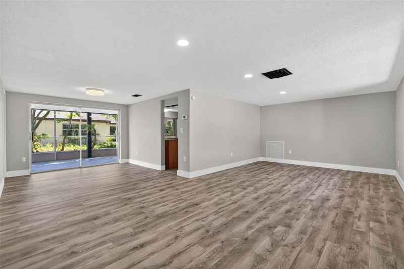 8510 Wagon Wheel Ln - Photo 7 of 20