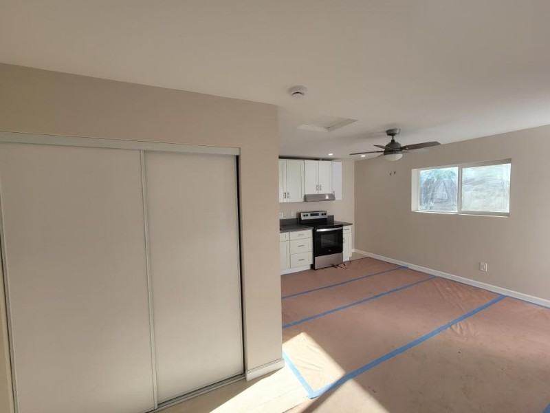 934 Cedar St #2 - Photo 4 of 6