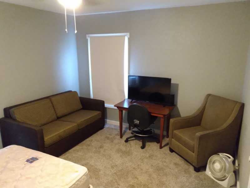 1717 W 5th St #1717 - Photo 3 of 8