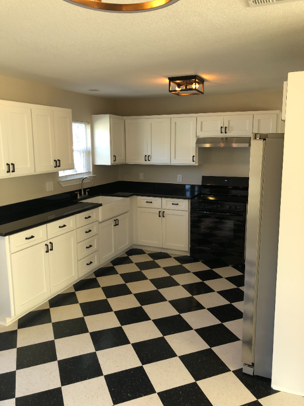 1006 Bales St - Photo 5 of 16