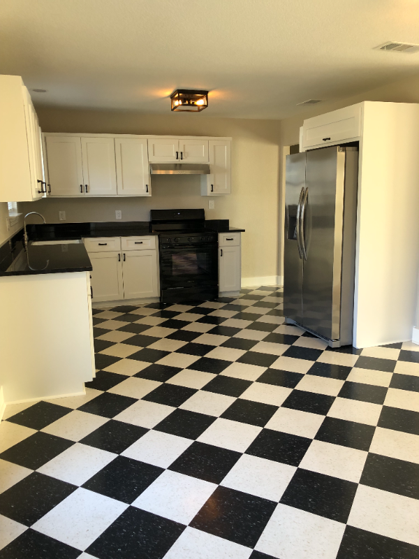 1006 Bales St - Photo 6 of 16