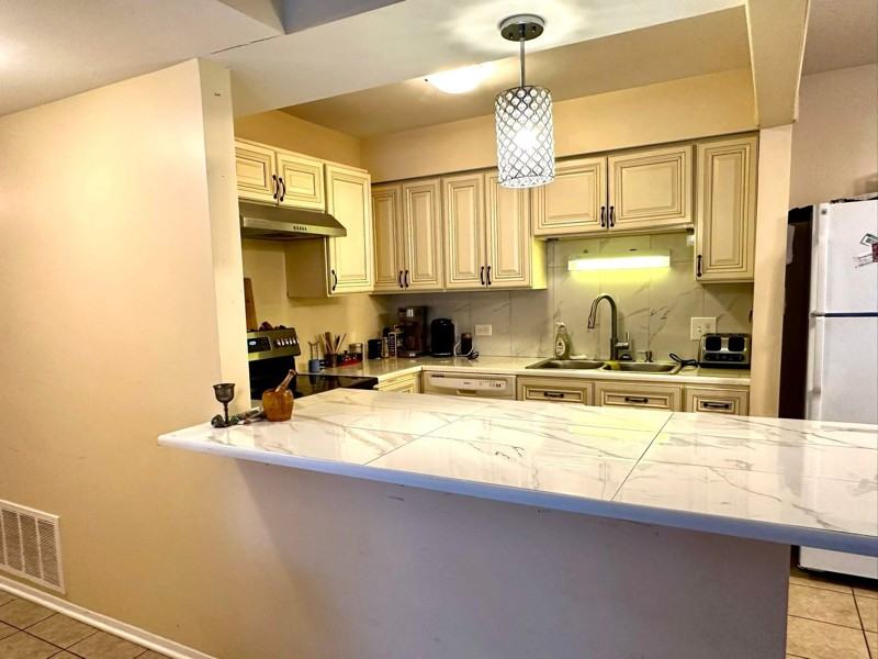 6169 Knoll Wood Rd #104 - Photo 3 of 12