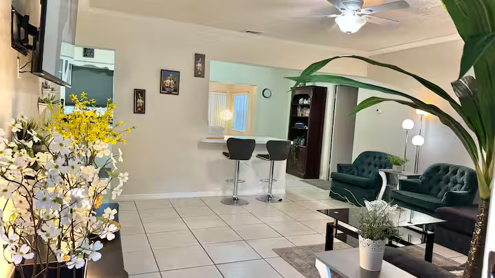 7075 60th St N - Photo 7 of 20