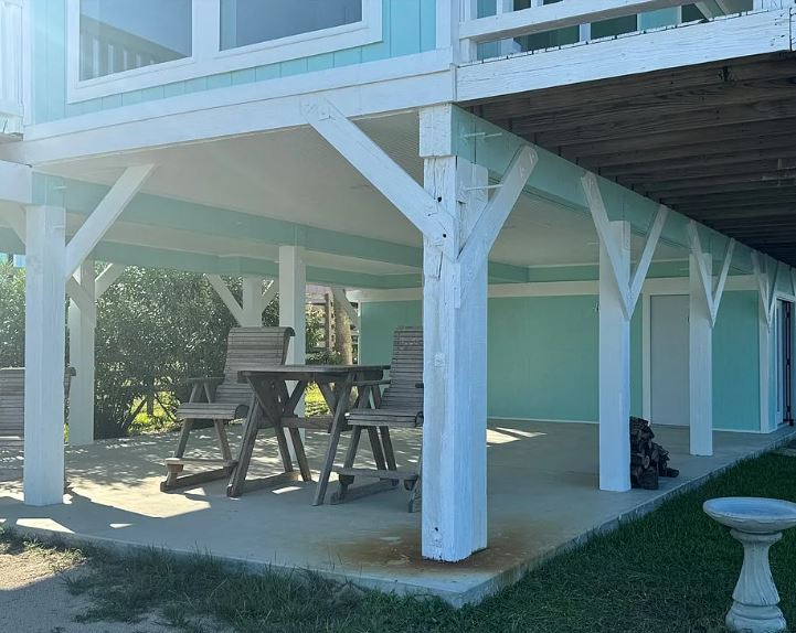 3021 Laguna Shores Rd - Photo 3 of 18