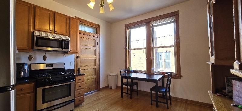 2342 W Walton St #2R - Photo 7 of 18