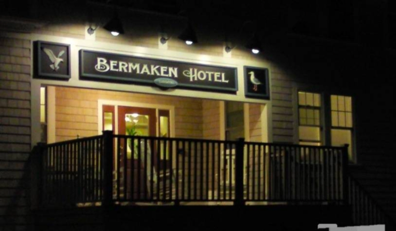 102 Revere St #1 - Photo 3 of 5