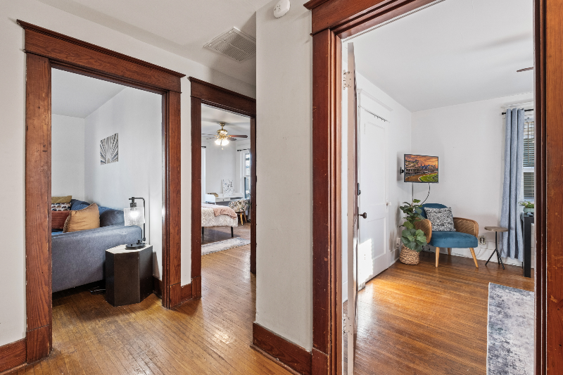 2016 Edgeland Ave #3 - Photo 3 of 19