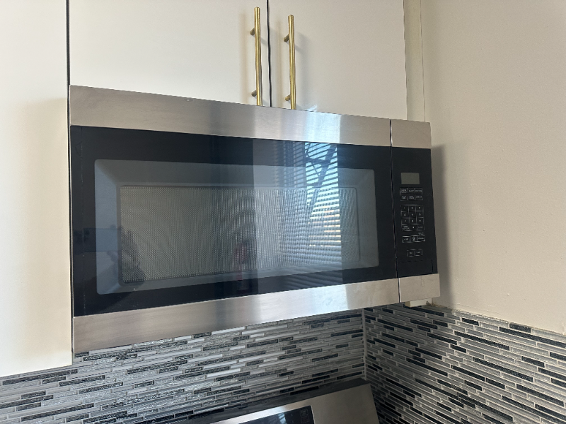 328 61st St #C1 - Photo 3 of 19