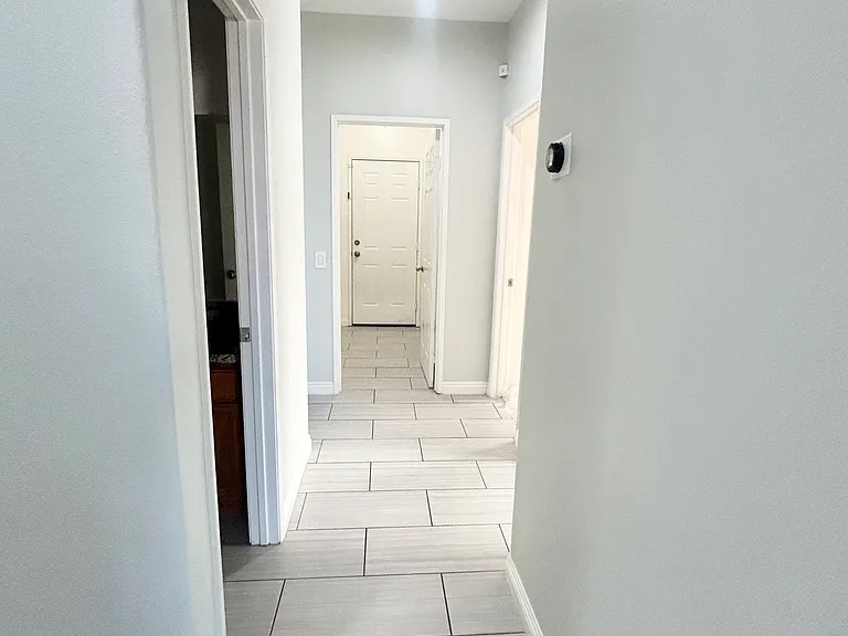 29912 Cool Meadow Dr - Photo 4 of 9