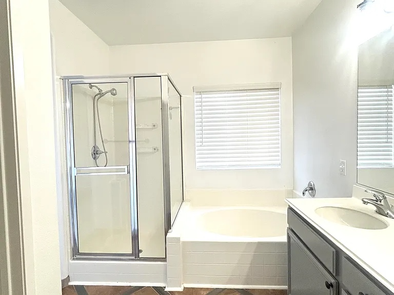 29912 Cool Meadow Dr - Photo 6 of 9