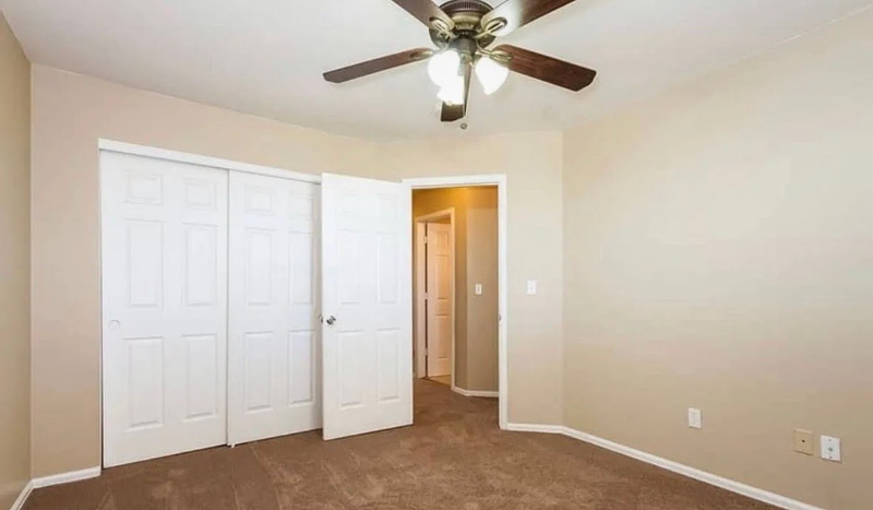 12993 E 47th Ave - Photo 4 of 9