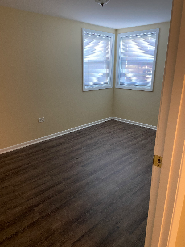 1971 N 19th Ave #1 - Photo 7 of 9