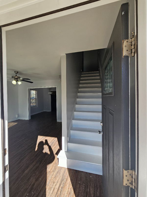 527 Walter St - Photo 2 of 20