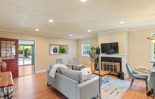 128 Sunset Ave - Photo 7 of 9