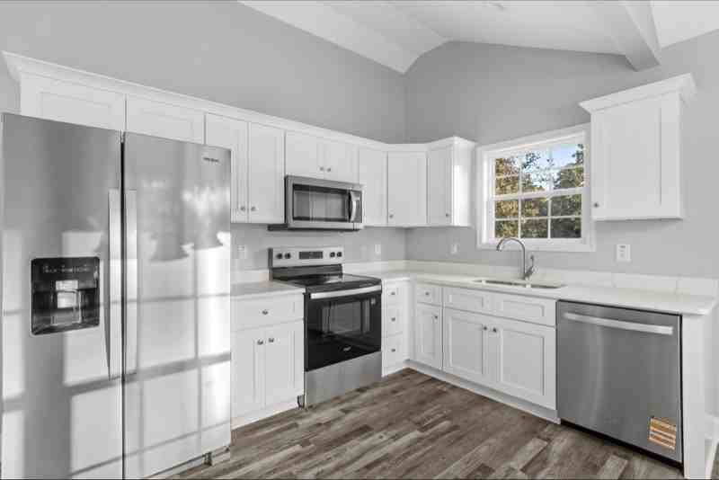 809 Willeve St Se #A - Photo 5 of 13