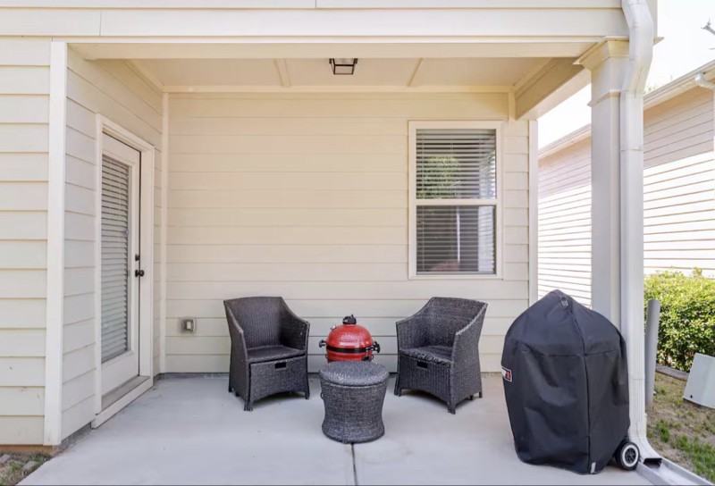 6254 Waverly Ln - Photo 3 of 14