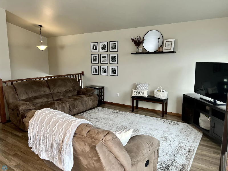 2737 10th St W - Photo 6 of 18