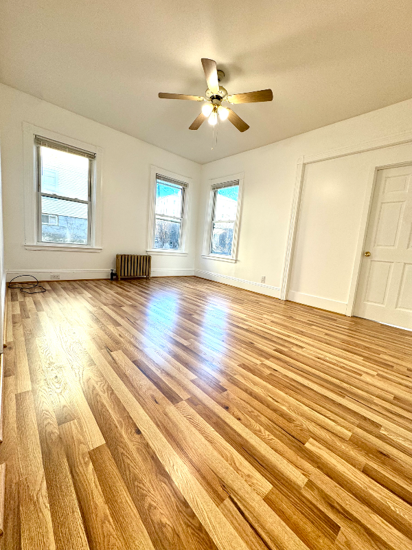 184 Vernon St #1 - Photo 4 of 19