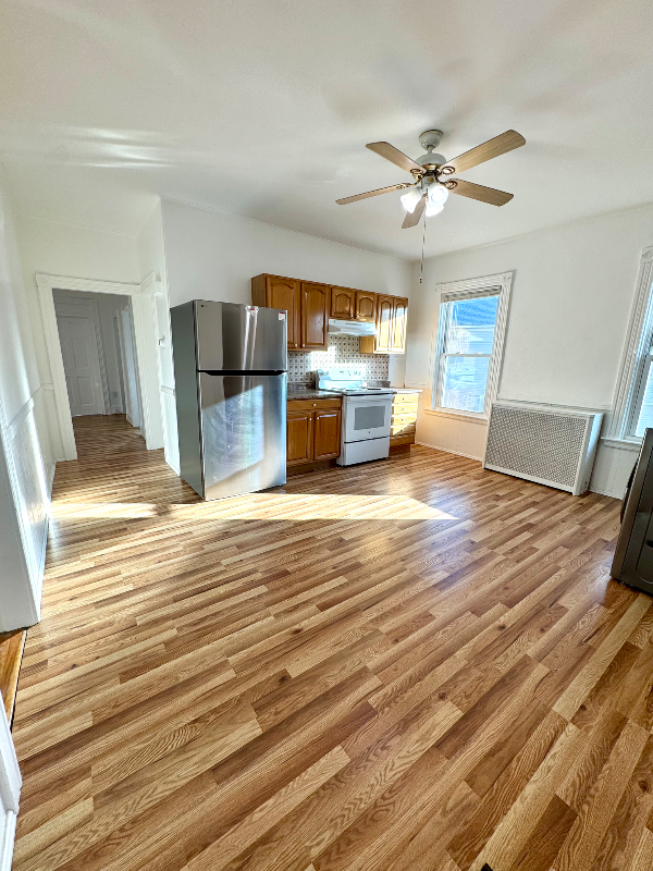 184 Vernon St #1 - Photo 7 of 19