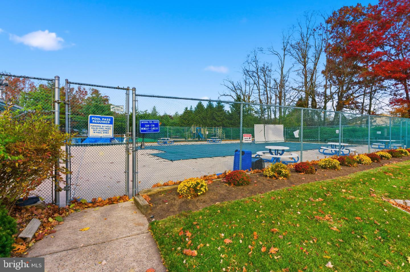 30 Voscek Ct - Photo 2 of 12