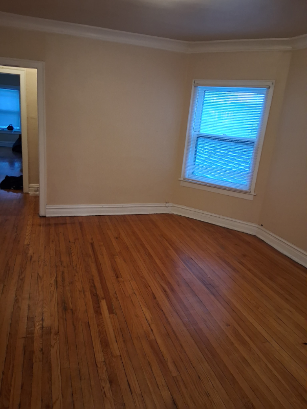 8028 S Jeffery Blvd #2ndFL - Photo 4 of 10