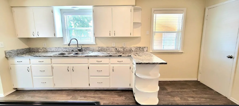 819 N Idaho St - Photo 3 of 20