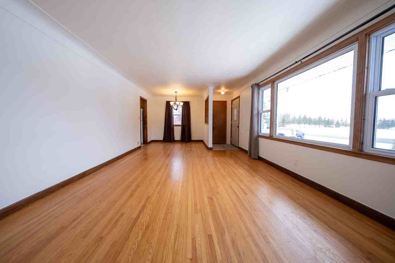 22925 Oakdale Dr #1 - Photo 2 of 38