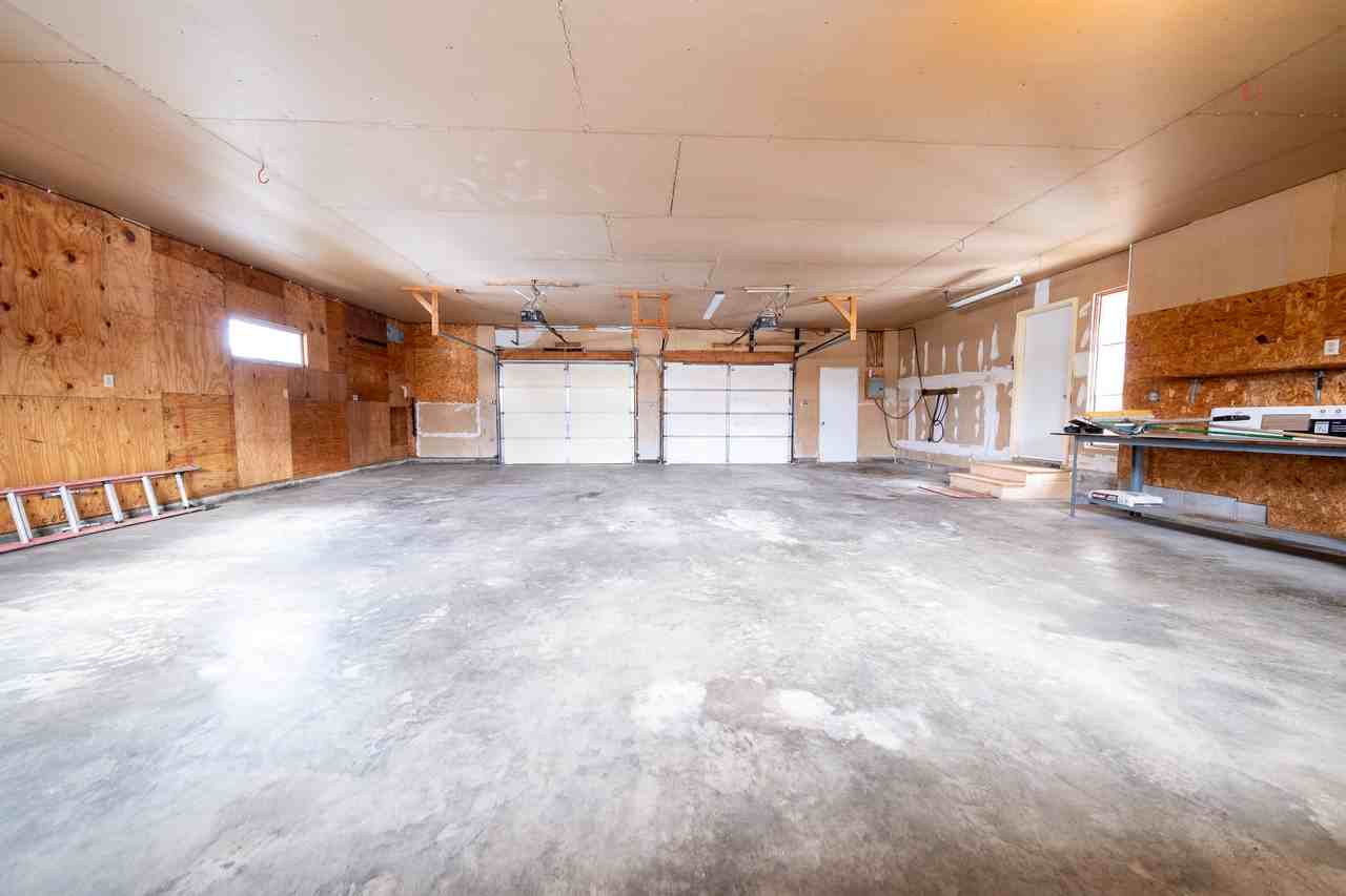 22925 Oakdale Dr #1 - Photo 3 of 38