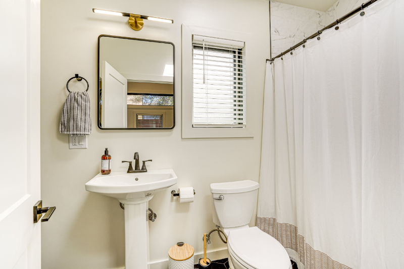 3381 Pinole Valley Rd - Photo 5 of 8