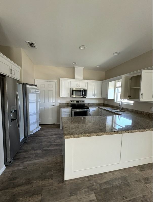 1801 W Harrison St #4 - Photo 3 of 10