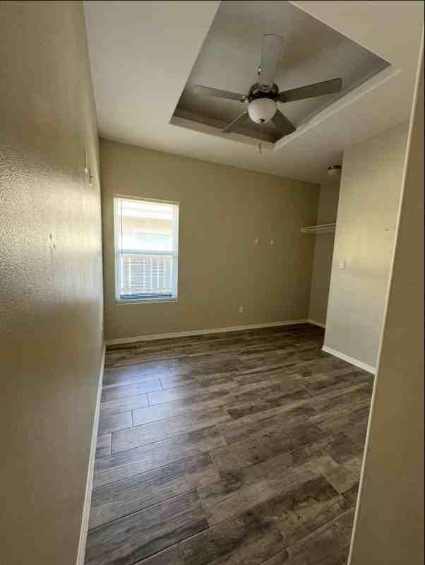 1801 W Harrison St #4 - Photo 6 of 10