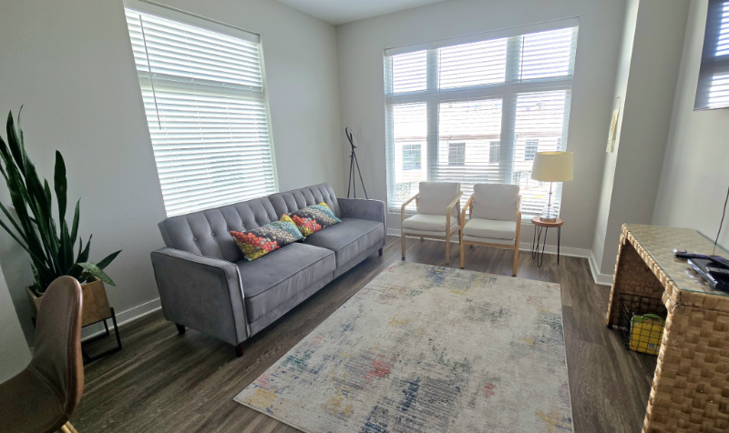 1505 54th Ave N #301 - Photo 3 of 12