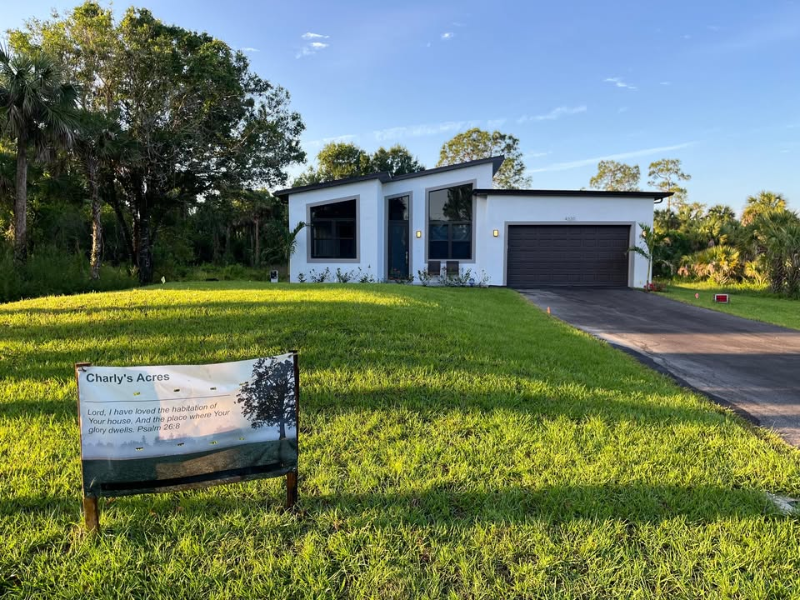 4320 30th Ave Se - Photo 3 of 18