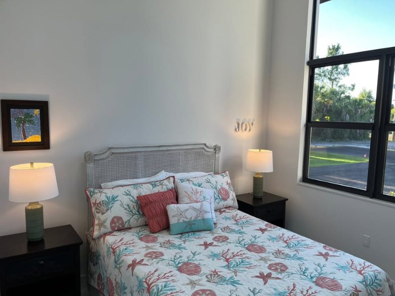 4320 30th Ave Se - Photo 5 of 18