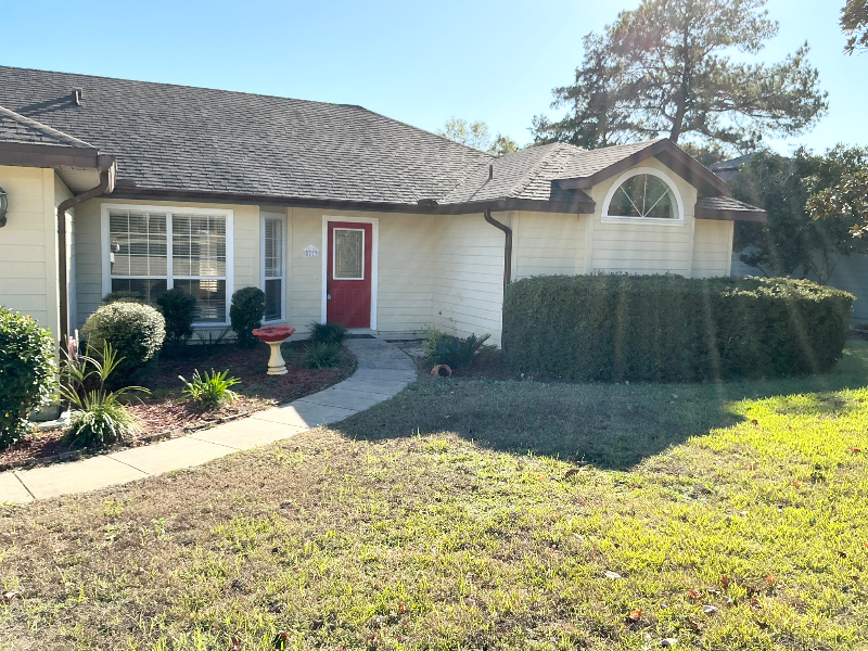 8707 Nw 10th Pl - Photo 4 of 20