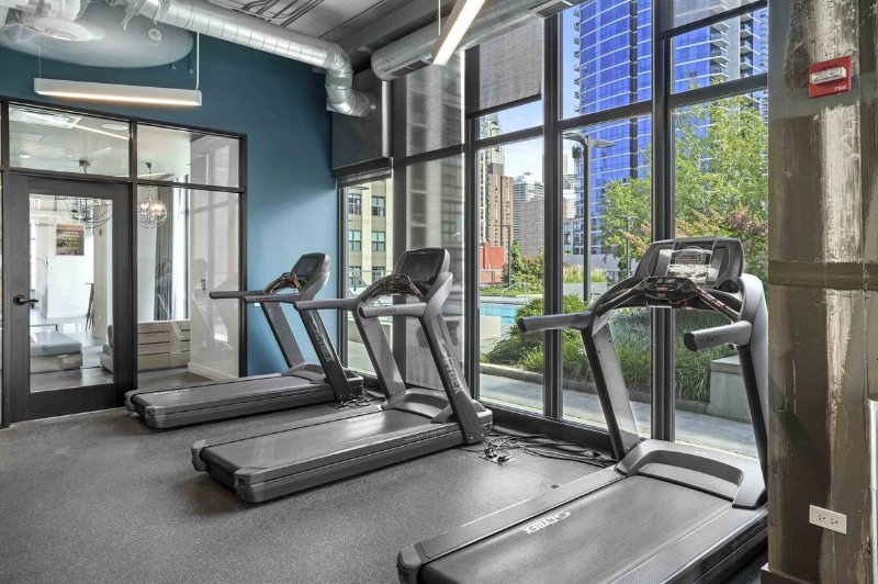 187 W Superior St - Photo 7 of 18