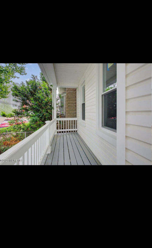 1709 48th St - Photo 3 of 20