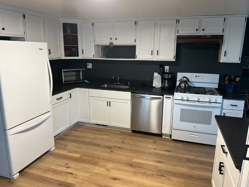 111 Mcdowell St - Photo 2 of 15