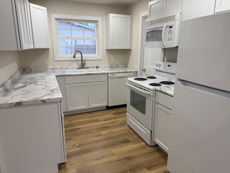 191 Washington St - Photo 3 of 8