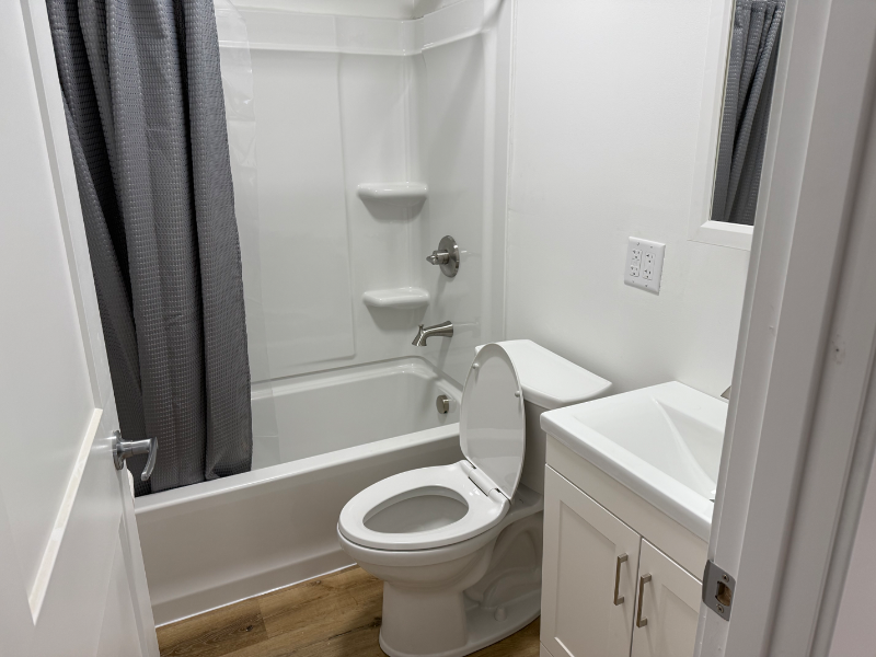 191 Washington St - Photo 4 of 8